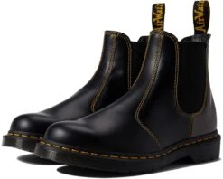 Dr. Martens 2976 Smooth Leather Chelsea Boots